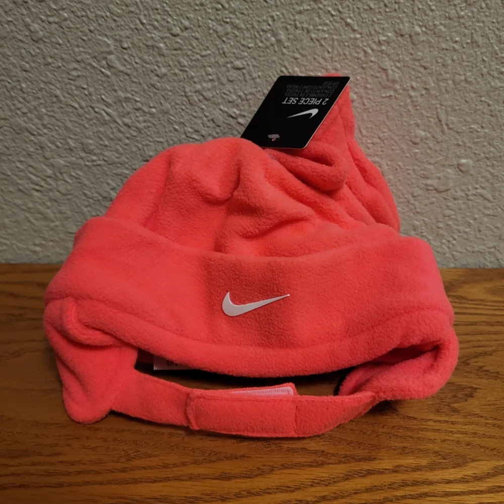 NWT Nike Infant Pink Fleece Hat and Mittens
